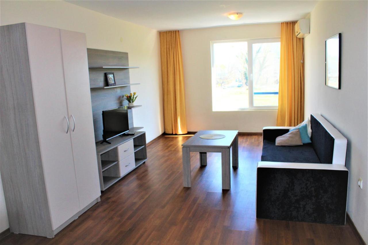 Solei Apartments Πριμόρσκο Εξωτερικό φωτογραφία